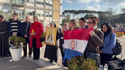 Paraguayos Rezan Por La Salud Del Papa Francisco