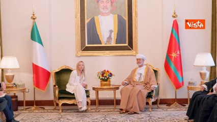 Meloni incontra il Sultano di Oman e l'Emiro del Kuwait in Bahrein per il GCC