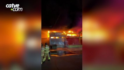 Incêndio atinge pavilhão da Ceasa no Rio de Janeiro