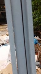 Basural en el exlocal de cobranzas de la ANDE en el centro de Asunción