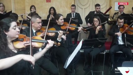 El Himno de Navarra abre el acto institucional