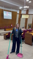 Kattya González barre el Congreso