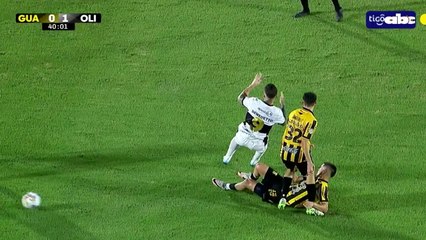 Vídeo: La irresponsable expulsión de Darío Benedetto