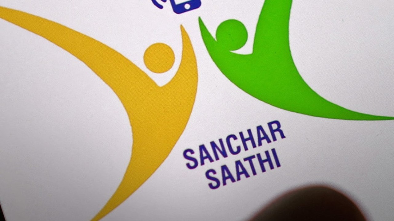 अब फोन में प्री-इंस्टॉल नहीं होगा Sanchar Saath...