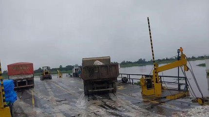 Ministerio De Defensa Envía Camiones A Puerto Casado Para Arreglo De Caminos