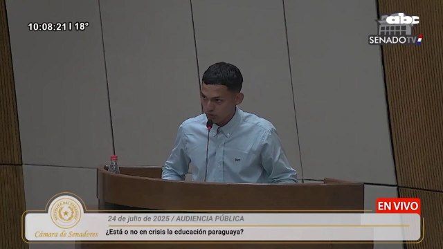 Ni Cheesecake ni latte: Alumnos denuncian que pagan para comer restos de “Hambre Cero” y que pupitres no sirven si escuelas se caen