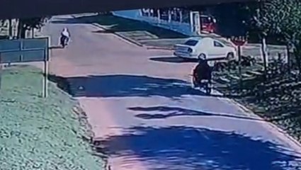 Detienen a dos jóvenes tras robo de celular