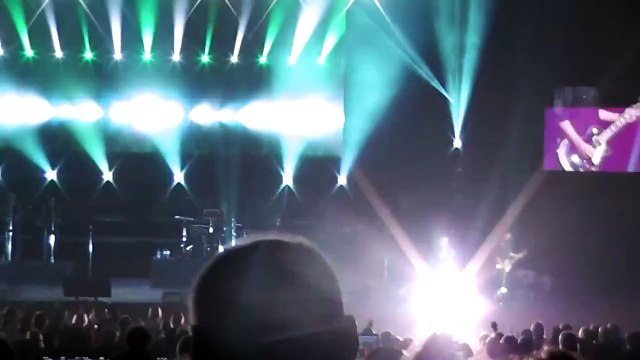 2012 - Johnny Hallyday - Fils de personne (Live amateur – Moscou – 27 Octobre)