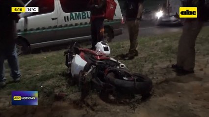Joven motociclista murió en un accidente: Policía investiga circunstancias del percance