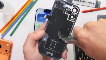 iPhone 17 Teardown - THEY FINALLY DID IT