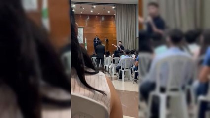 Estudiante enfrenta a “Beto” Ovelar y le reclama por nepotismo durante conferencia en la UNA