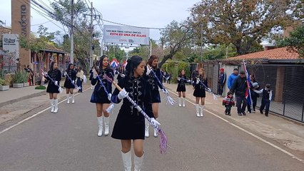 San Bernardino celebró sus 144 años con desfile estudiantil