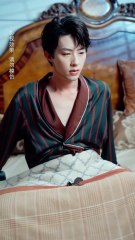 She Saved a Black Snake as a Child,💖Now He's Back as a Hidden God in CEO Form, Love & Protect Her!😇