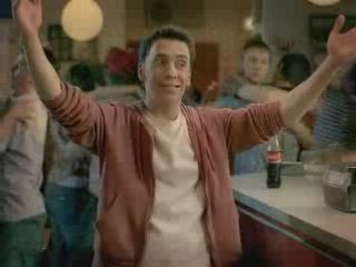 et toi qui tu hug? pub coca cola 4