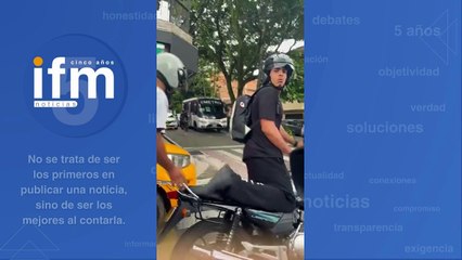 Sebastián Palacio, periodista de Teleantioquia, fue increpado y golpeado por dos motociclistas en medio de un caso de intolerancia