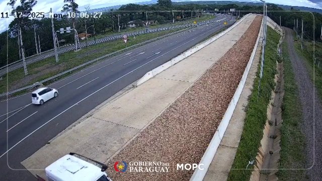 Rampa de frenado salvó a camión de ladrillos en PY02