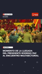 Momento de la llegada del presidente Rodrigo Paz al encuentro multisectorial