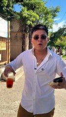 Luis Vega ayuda en el Hospital de Niños