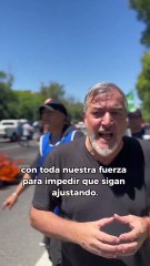 Rodolfo Aguiar en la marcha por el INTI