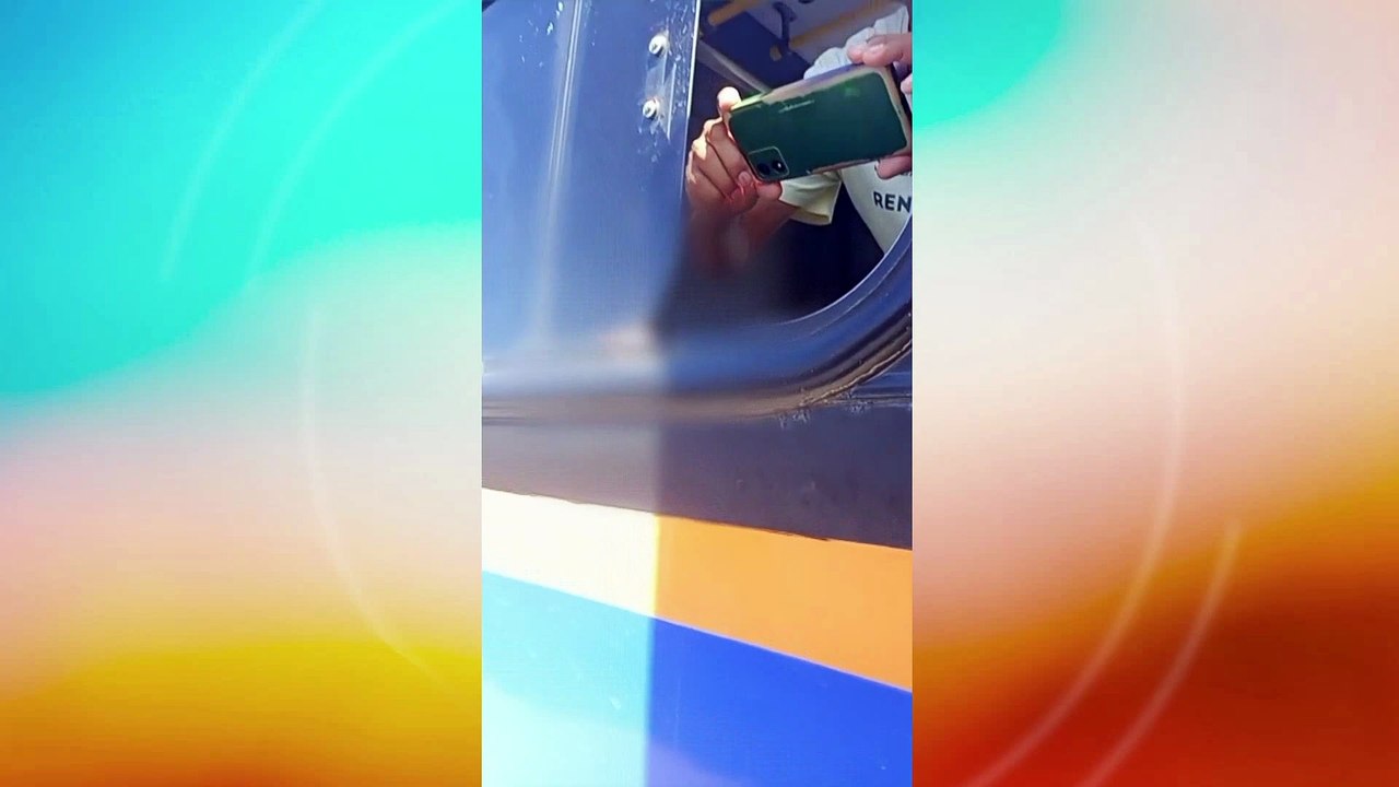 Incidente Insólito: Dedo Preso na Janela de Ônibus Causa Alarme na Linha Rio Doce PE15 - Insegurança no Trânsito Público