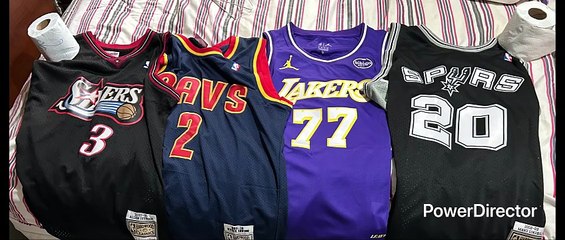 UN ADELANTO LAS PRÓXIMAS INDUMENTARIAS DE BALONCESTO QUE UTILIZAREMOS EN LA SIGUIENTE GIRA PORQUE SOMOS COMO LOS HARLEM GLOBETROTTERS