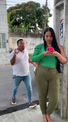 Quem não chora não mama