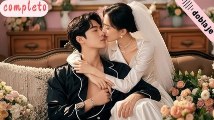 Ella fue obligada a casarse con el CEO frío- un beso derritió su corazón, la familia se arrepintió