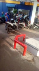 antrian di salah satu spbu di medan