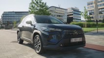 2025 Toyota Corolla Cross in Grey Driving Video