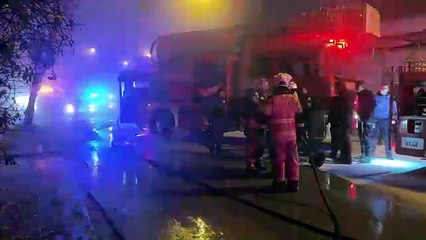 Yeni gün yeni bir faciayla başladı: Anne öldü, kızı yaralandı!