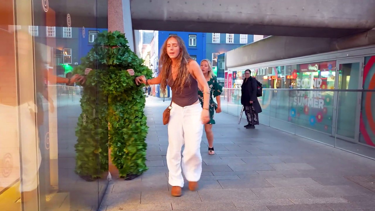 Women love to scream and laugh Bushman Prank
