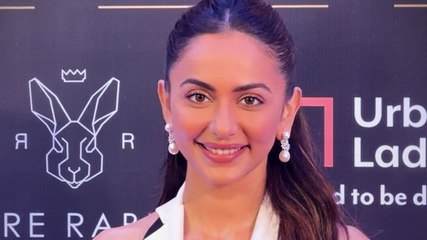 स्टाइलिश Rakul Preet Singh का स्टनिंग लुक