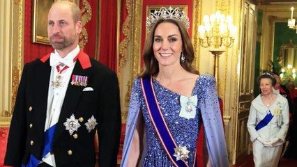 Kate Middleton, il trionfo a Windsor: la tiara e l'abito di cristalli incantano tutti