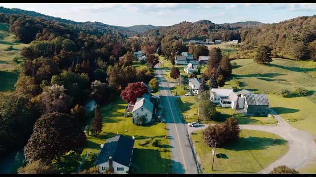 BEETLEJUICE BEETLEJUICE ｜ Teaser officiel (VOST) ｜ Tim Burton, Michael Keaton, Jenna Ortega
