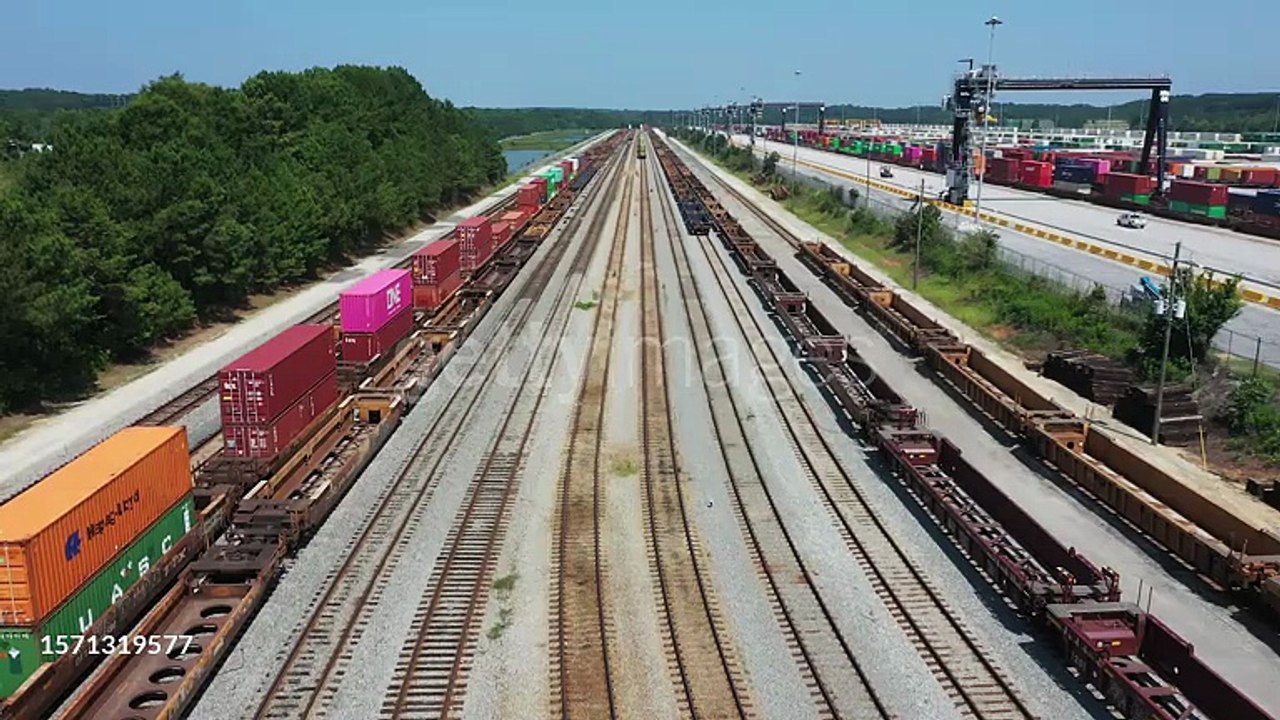 Aerial View Of Tracks At Norfolk Southern Terminal Ahead Of Earnings Report Releasegettyimages-1571319577-640_adpp
