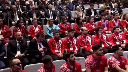 Cumhurbaşkanı Erdoğan: "Engelli vatandaşlarımızın sorunlarını çözüme ulaştırmak, talep ve beklentileri doğrultusunda yeni adımlar atmak devlet olarak birincil önceliğimizdir"