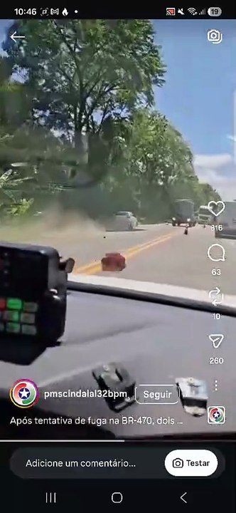 "Treta" sobre carro termina em fuga e perseguiç...