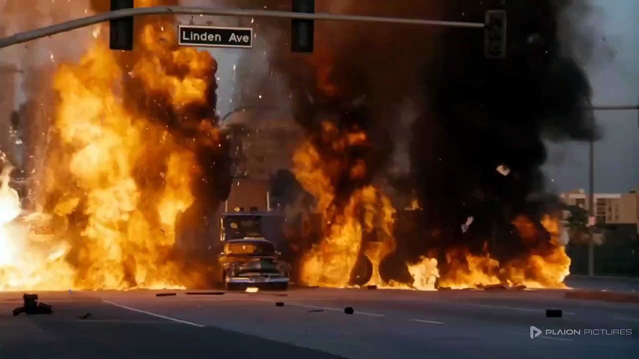 Die City-Cobra Trailer DF