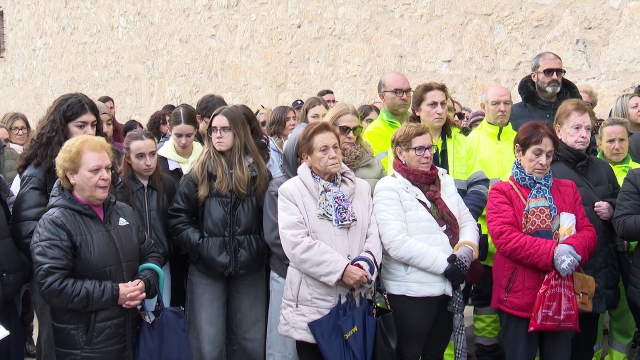 Torrijos llora la muerte de la vecina presuntamente asesinada por su pareja