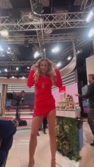 Flavia Mihasan - 29.11.2023 \ 'Neatza, aniversare Antena 1. La ROMEXPO, Centrul Cultural Lumina, audiții pentru musicalul "Chicago". Acasă, în living, cadouri Chocolat Restaurant. Seara, în parc, boracii și leagănele.