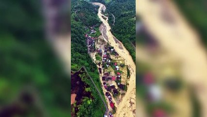 Endonezya'daki büyük sel felaketinde 753 kişi hayatını kaybetti