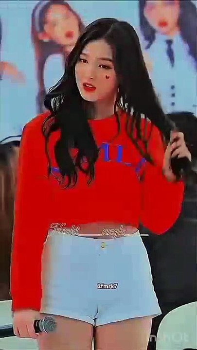 Nancy VS bts v viral 💐😍 dance whatsapp status 🦚 thandi thandi pawan🎐#bts#viralsong#nancy#dance - BTS edit yt7 (360p, h264)