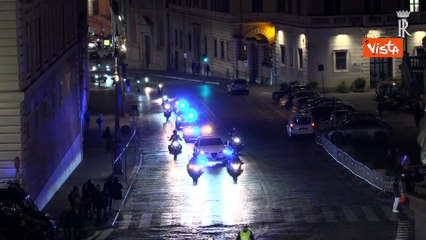 Mattarella accoglie la Fiamma Olimpica al Quirinale