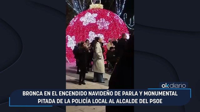 Bronca en el encendido navideño de Parla y monumental pitada de los policías locales al alcalde del PSOE