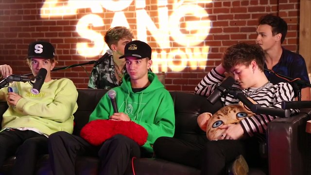 Shawn Mendes & Camila Cabello Kiss Like Fish & Get Dissed