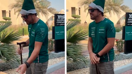 Fernando Alonso recibe divertido regalo por ser el más veterano de la parrilla de la Fórmula 1