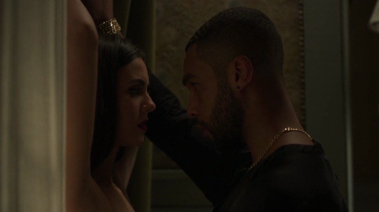 Bad Relations ( HD ).