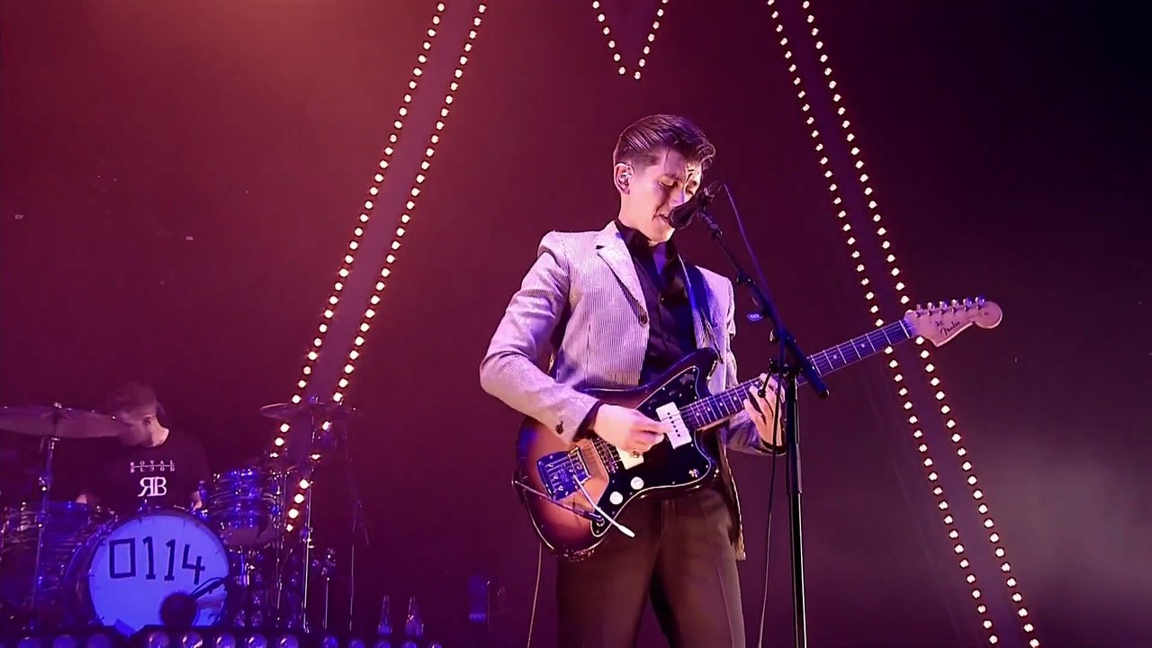 When the Sun Goes Down - Arctic Monkeys (live)