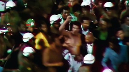 Facing Ali | movie | 2009 | Official Trailer