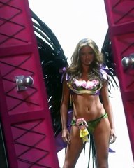 Very beautiful women: Adriana Lima  2006